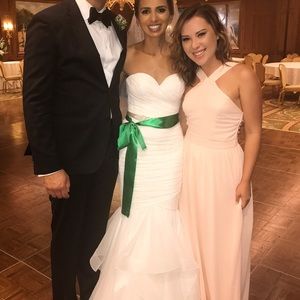 Blush Lulu’s dress